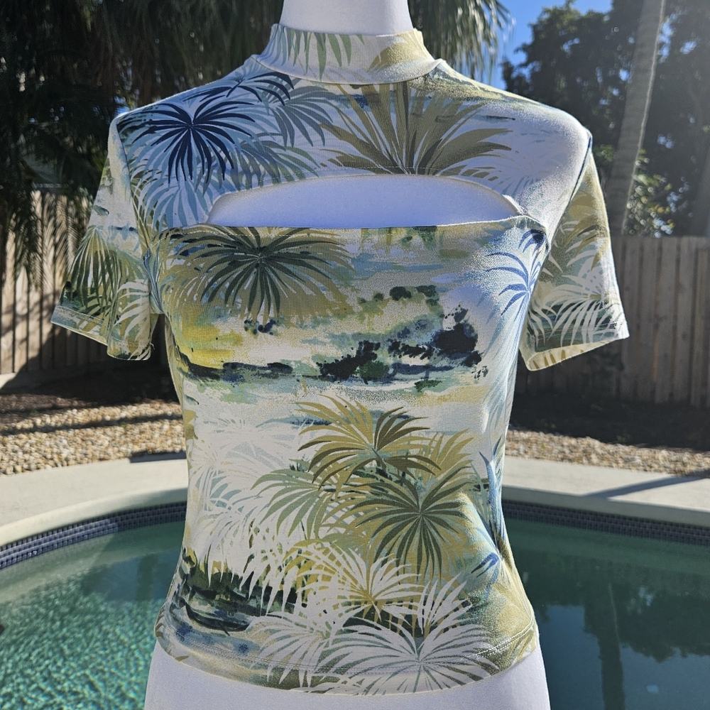 NEW Guess Cropped Top Size S Tropical Y2K Resortwear Vacation Colorful Floral - Picture 4 of 12